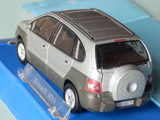Renault RX4 (серебристый) - CARARAMA - 1/43 Донецк