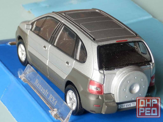 Renault RX4 (серебристый) - CARARAMA - 1/43 Донецк - изображение 3