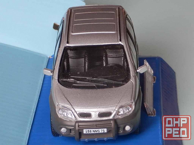 Renault RX4 (серебристый) - CARARAMA - 1/43 Донецк - изображение 7