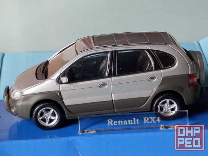 Renault RX4 (серебристый) - CARARAMA - 1/43 Донецк - изображение 2