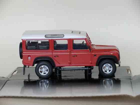 Land Rover Defender 110 - CARARAMA - 1/43 Донецк