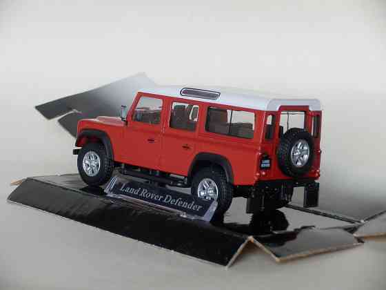 Land Rover Defender 110 - CARARAMA - 1/43 Донецк