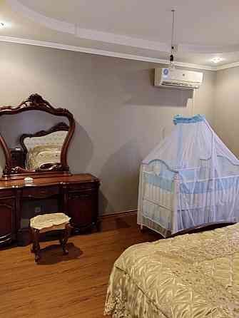 Шикарный до в 5 ти минутах от центра. Донецк