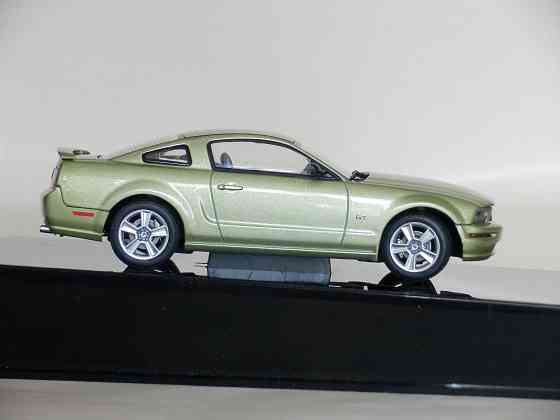 Ford Mustang GT 2005 - AutoArt - 1/43 Донецк