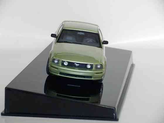 Ford Mustang GT 2005 - AutoArt - 1/43 Донецк