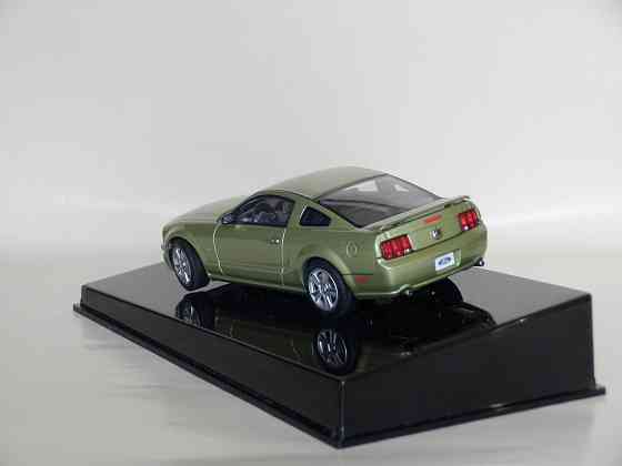 Ford Mustang GT 2005 - AutoArt - 1/43 Донецк