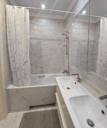 Сдаю двухкомнатную квартиру 80 кв.м2 в Ворошиловском районе Донецк