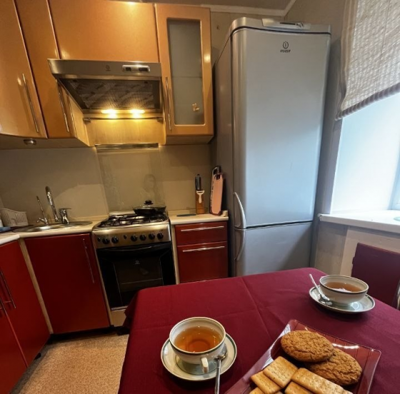 Сдается двухкомнатная квартира в Ворошиловском районе. Донецк