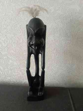 Фигура аборигена из дерева Макеевка
