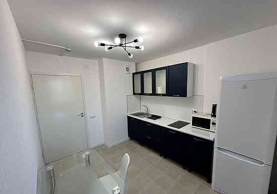 Сдаю однокомнатную квартиру 36.0 м² этаж 2/5 город Донецк, Ворошиловский район, Крупская библиотека, Донецк