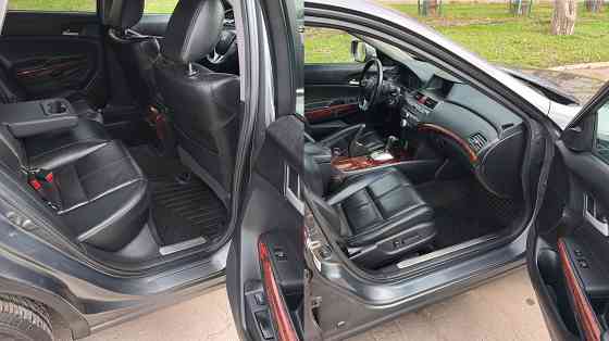 Honda Crosstour, 3.5л бензин (275л.с.), Полный привод 4х4 Пробег 140 тыс.км. (родной) 1 владелец. Торез