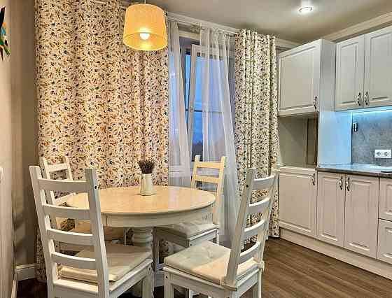 Предлагается в аренду двухкомнатная квартира со свежим ремонтом в Донецке Донецк