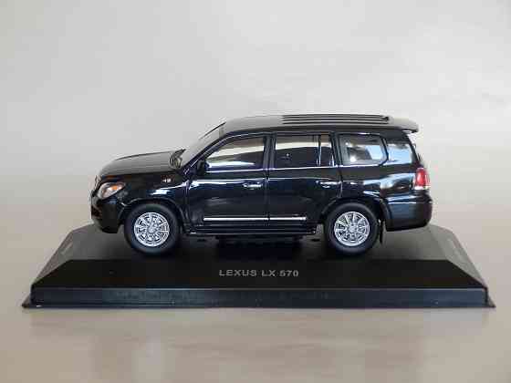 Lexus LX570 2009 - VVM - 1/43 Донецк