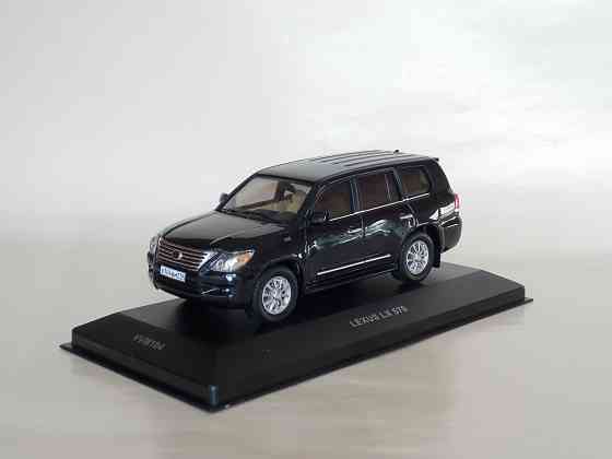 Lexus LX570 2009 - VVM - 1/43 Донецк