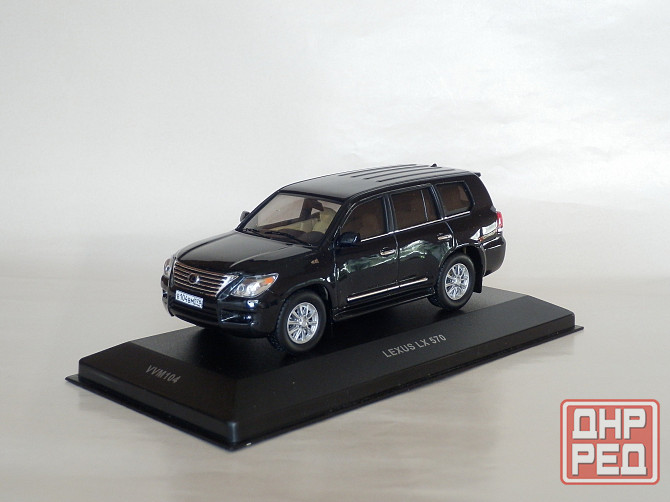 Lexus LX570 2009 - VVM - 1/43 Донецк - изображение 1