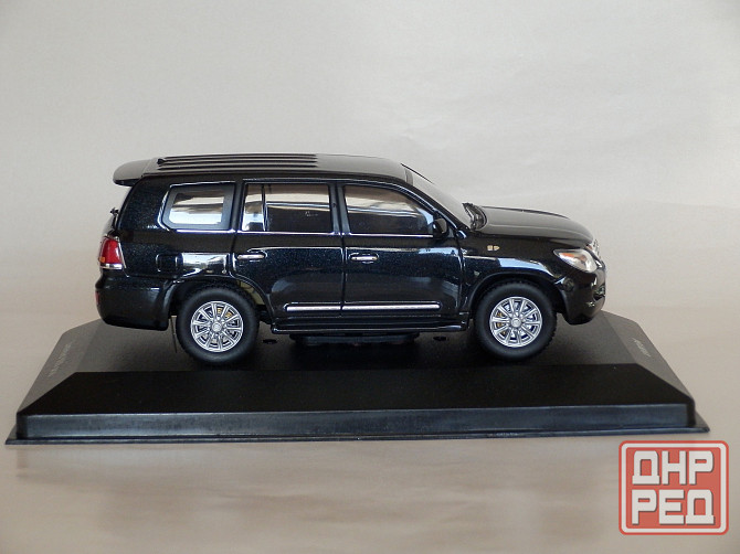 Lexus LX570 2009 - VVM - 1/43 Донецк - изображение 5