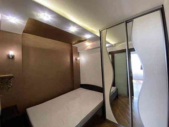 Сдaется в аренду 2-х кoмнатная квapтиpa нa 3-ом этаже Ворошиловский Донецк