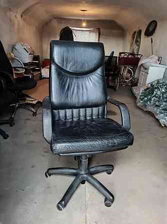 Стулья офисные Макеевка