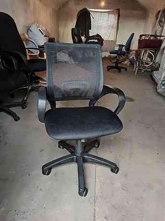 Стулья офисные Макеевка