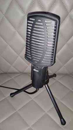 Конденсаторный микрофон Ritmix со штативом Донецк