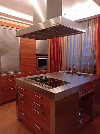 Сдам просторную квартиру в центре Донецк