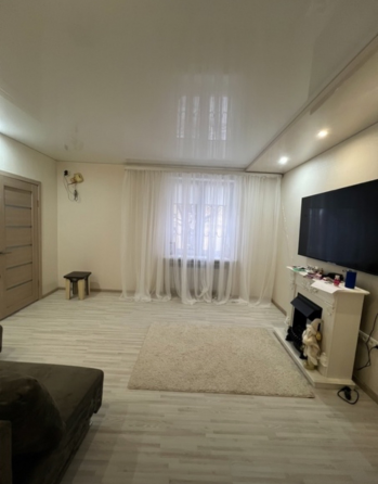 Продажа 3 комн. квартиры, 18 линия, ул. Орджоникидзе, (ориентир «Дом со львом») Макеевка