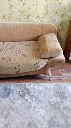 Продам диван бежевого цвета Донецк