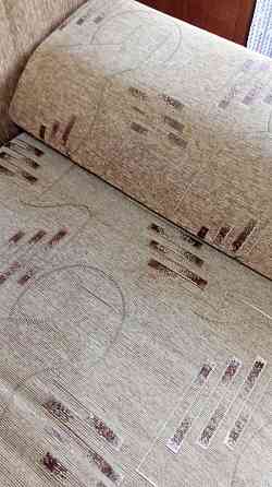 Продам диван бежевого цвета Донецк