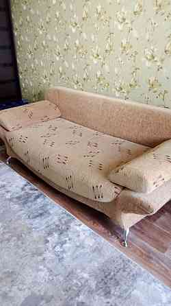 Продам диван бежевого цвета Донецк