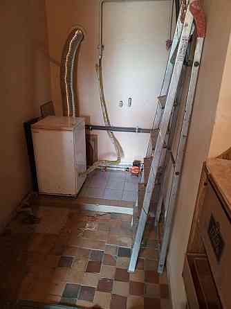 Продам Дом 3-х комн + холл в Ленинском р-не, БоСсЕ. Площадь 63 м². Участок 6 соток. Газ. Вода всегда Донецк