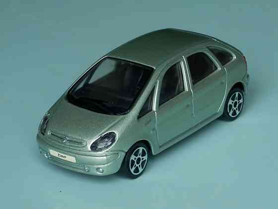 Citroen Xsara Picasso - MAISTO - (без упаковки) - 1/43 Донецк