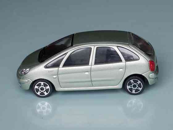 Citroen Xsara Picasso - MAISTO - (без упаковки) - 1/43 Донецк