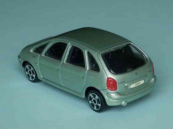Citroen Xsara Picasso - MAISTO - (без упаковки) - 1/43 Донецк