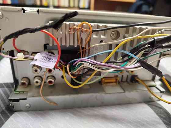 Продам магнитолу Pioneer Донецк