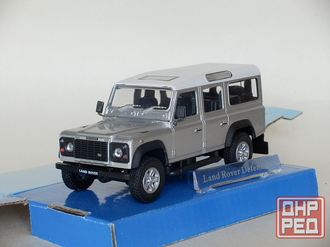 Land Rover Defender 110 (silver) - CARARAMA - 1/43 Донецк - изображение 1