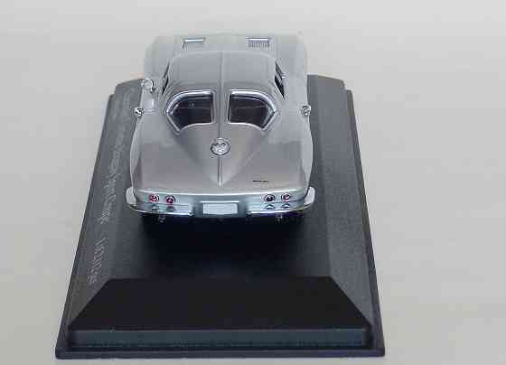 Chevrolet Corvette Coupe 1963 - MINICHAMPS - 1/43 Донецк
