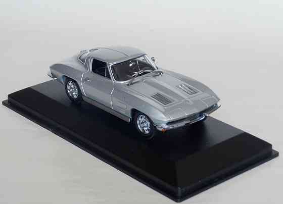 Chevrolet Corvette Coupe 1963 - MINICHAMPS - 1/43 Донецк