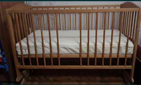 Манеж - кроватка детский с маятником Донецк