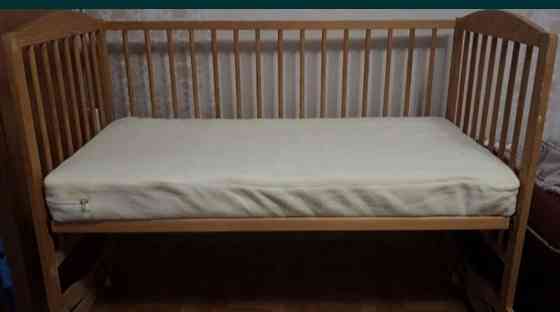 Манеж - кроватка детский с маятником Донецк