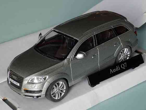 Audi Q7 - CARARAMA - 1/43 Донецк