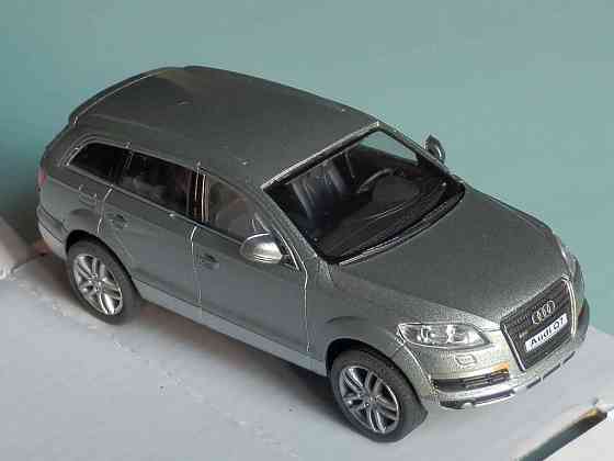 Audi Q7 - CARARAMA - 1/43 Донецк