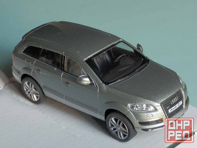 Audi Q7 - CARARAMA - 1/43 Донецк - изображение 6