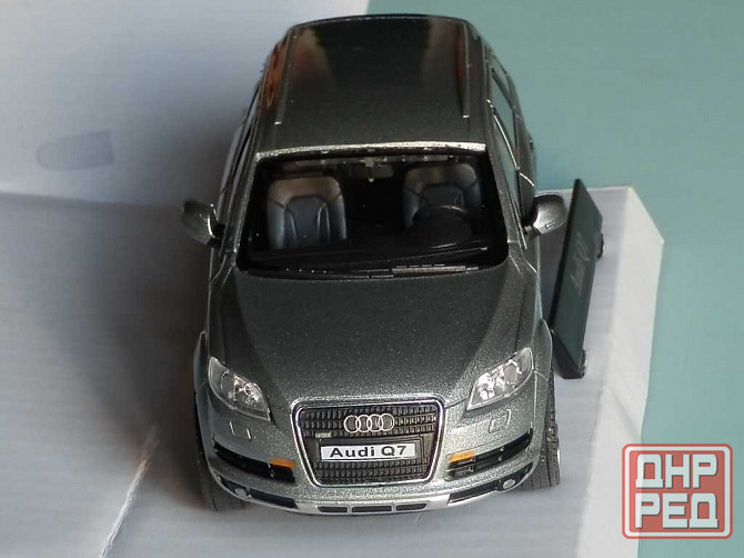 Audi Q7 - CARARAMA - 1/43 Донецк - изображение 7