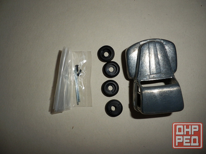 Сборная модель "Ford F1 PickUp" - CARARAMA - 1/43 Донецк - изображение 1