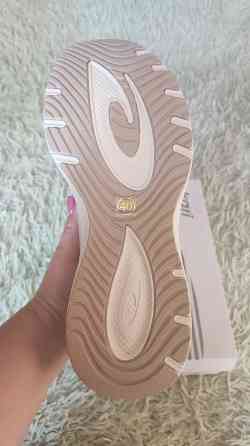 Продам кроссовки Донецк