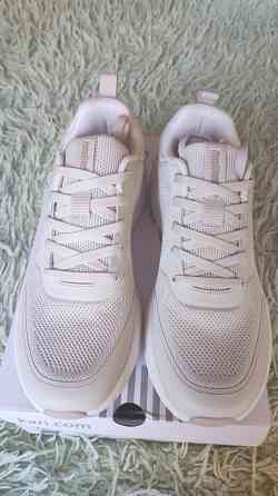 Продам кроссовки Донецк