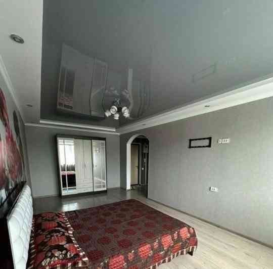 Сдаю однокомнатную квартиру 42.0 м² этаж 5/8. Ворошиловский район Донецк