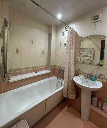 Сдаю двухкомнатную квартиру 64.0 м² этаж 2 город Донецк Донецк