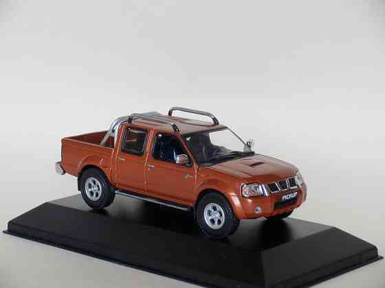 Nissan Pick Up Navarra "HOBIE CAT" - J-Collection - 1/43 Донецк