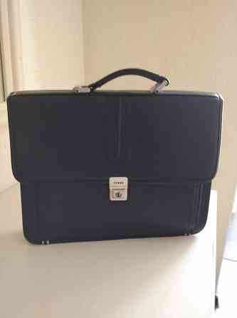 Портфель кожаный Донецк